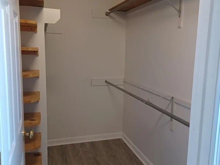 2860 Maple Cir — Photo 11