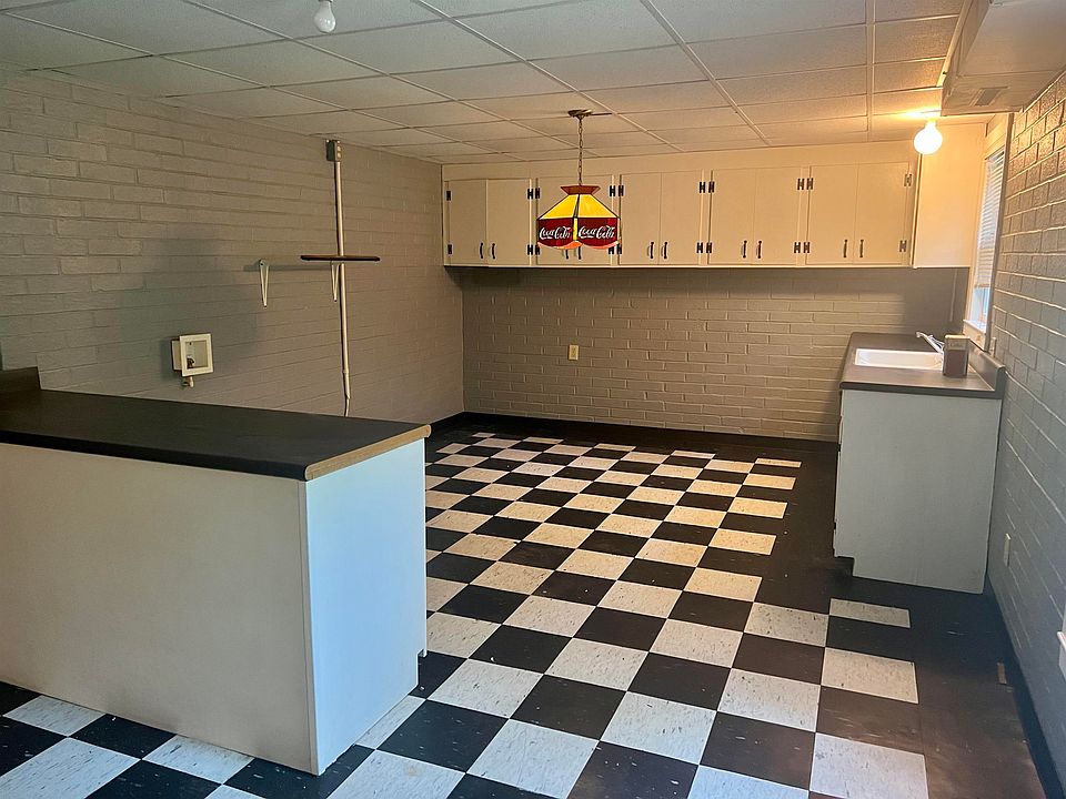 612 Kinney St Sandersville, GA, 31082 Apartments for Rent Zillow