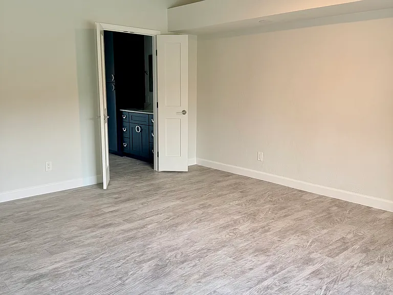 6030 E Winchcomb Dr — Photo 16