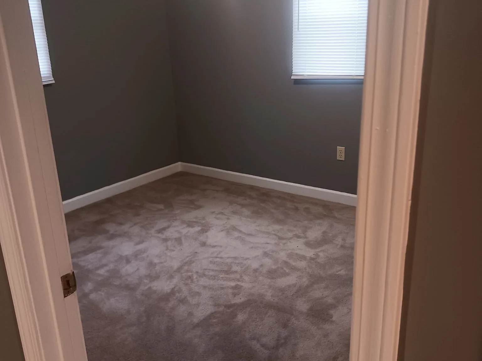 2 bed, 700 sqft, $1,275 — Photo 3