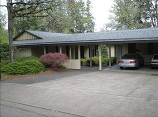 3575 Agate St, Eugene, OR 97405