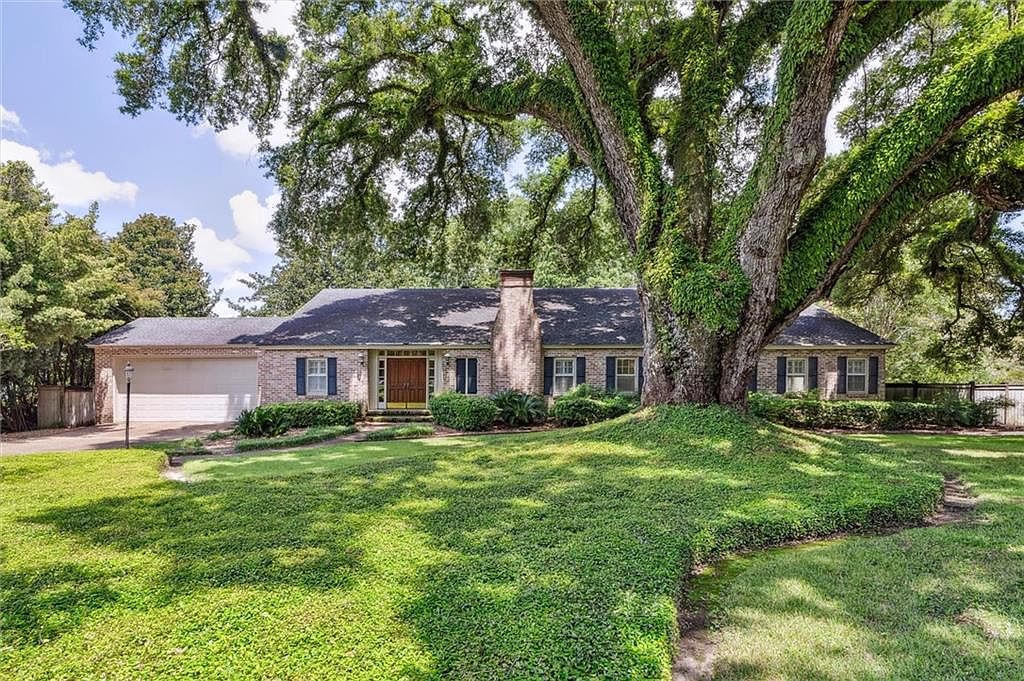 132 Myrtlewood Ln, Mobile, AL 36608 MLS 7429450 Zillow