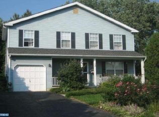 17 Withams Rd, Newark, DE 19711