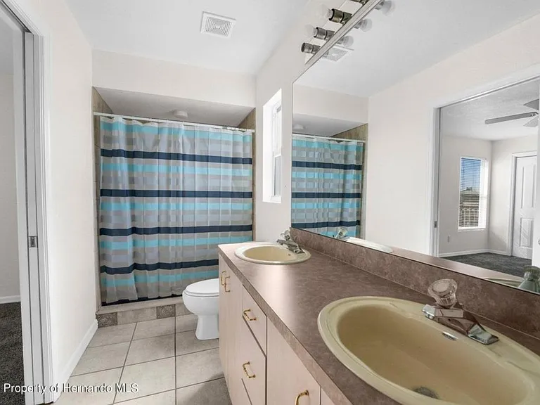 11780 Linden Dr #11780 — Photo 7