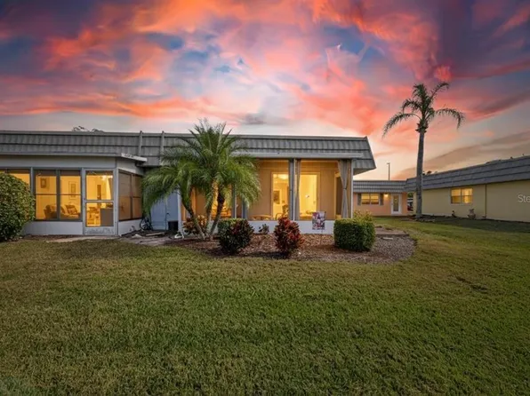 201 Bedford St APT 88, Sun City Center, FL 33573
