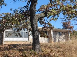 6402 Sturgeon Rd, Hackett, AR 72937