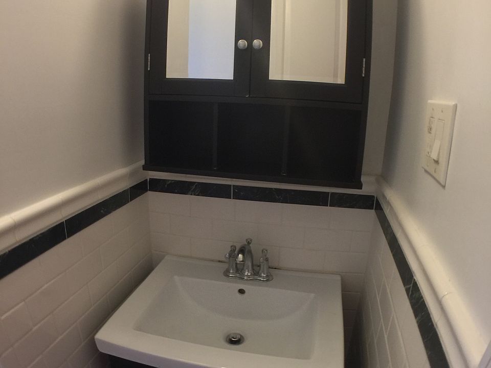 1st image of 921 Washington Ave
