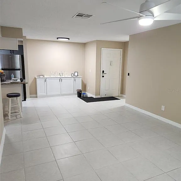 211 Thorn Tree Pl — Photo 7