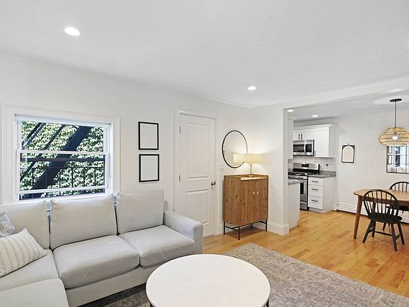 3rd image of 12 Salem Street Ave #2