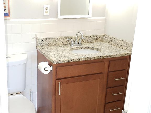 5th image of 4213 Norbourne Blvd