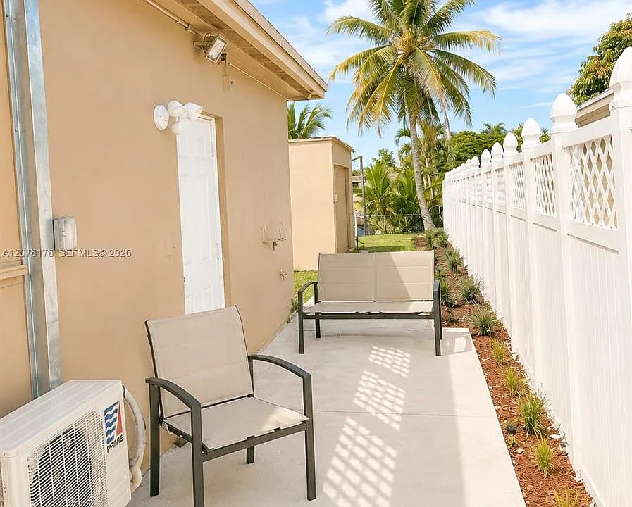 1740 NW 113th Ave #1