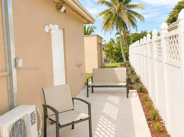 1740 NW 113th Ave #1, Hollywood, FL 33026
