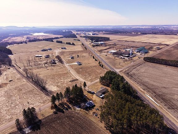 3rd image of N6788 Pine Ridge Ln