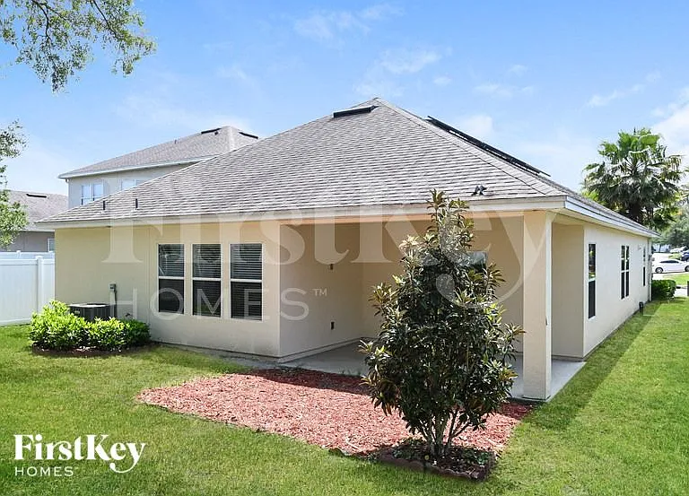 8906 Devon Pines Dr — Photo 15