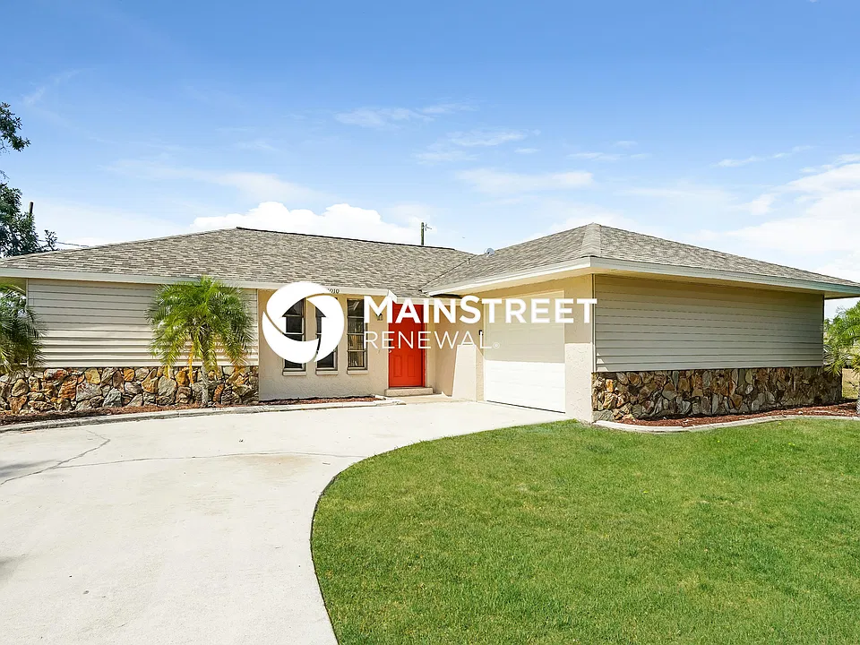 3010 SW Santa Barbara Pl