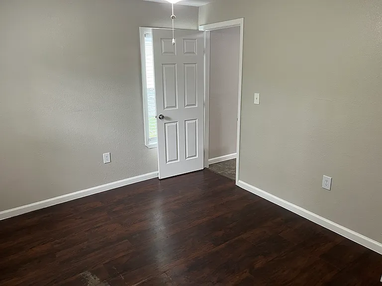 9558 Rylie Crest Dr — Photo 12