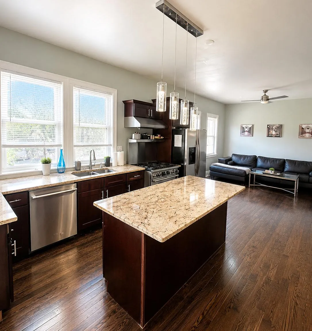 3 bed, 1.0 bath, 850 sqft, $1,252 — Photo 4