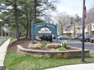 1060 Pendleton Ct, Voorhees, NJ 08043