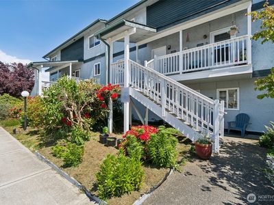 8823 Holly Drive #H102, Everett, WA, 98208