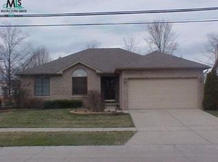 2175 Brinston Dr, Troy, MI 48083