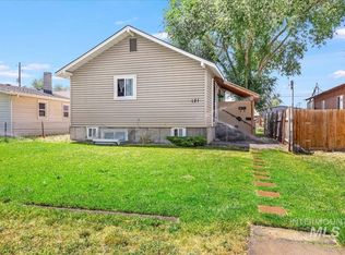 121 7th Ave S #A & B, Buhl, ID 83316