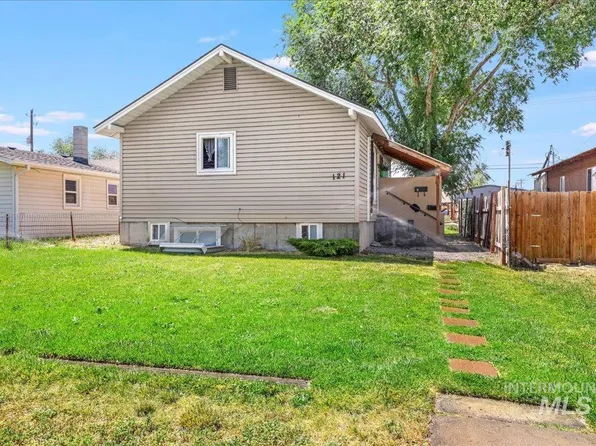 121 7th Ave S, Buhl, ID 83316