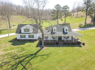 1130 Little Bartons Ck Rd, Cumberland Furnace, TN 37051