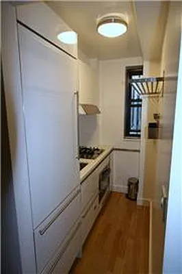 Rented by R New York | media 42