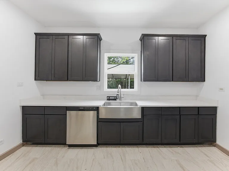 4876 E Williams Spring Rd — Photo 6