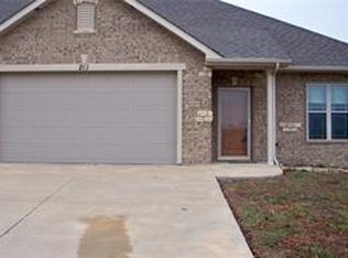 203 Pebble Stone Ln, Rolla, MO 65401