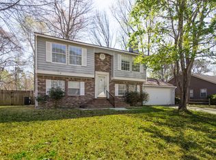 209 White Church Ln, Summerville, SC 29485