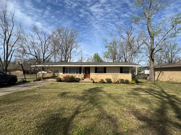 101 7th St, Booneville, MS 38829