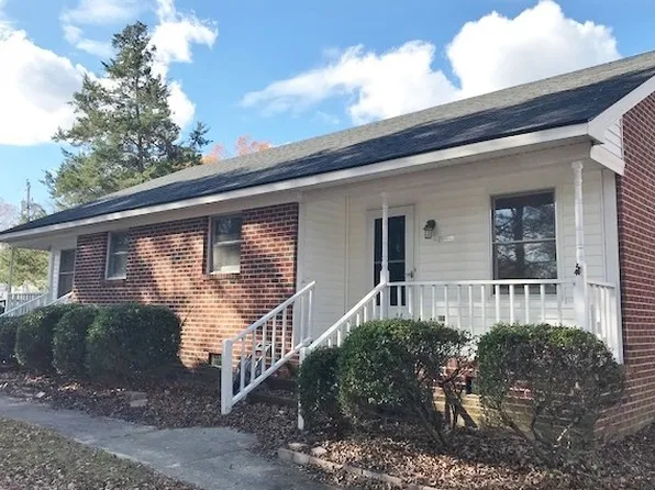 1006 S 10th St, Lillington, NC 27546