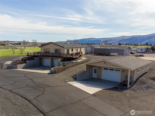 505 Desert Aire Dr SW, Mattawa, WA 99349