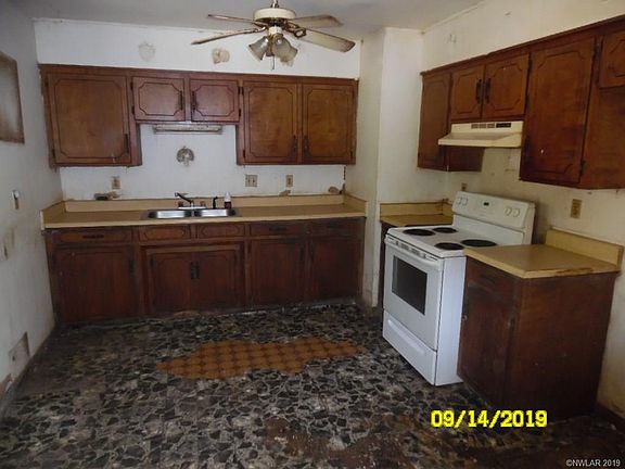 5th image of 2528 N Pine Dr