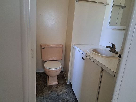 4th image of 114 Jack St