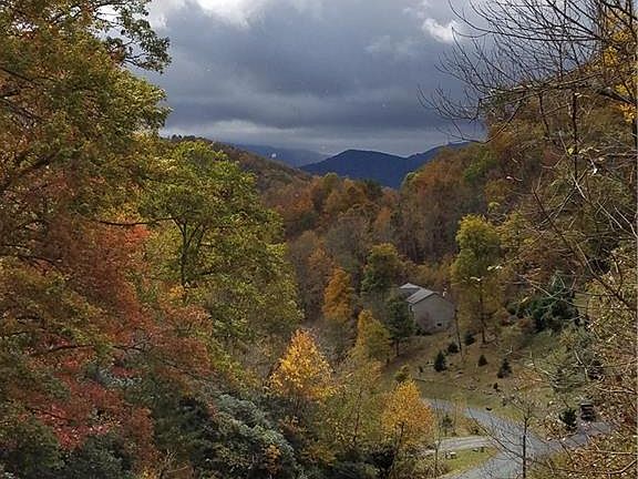 2nd image of 564 Scenic Dr