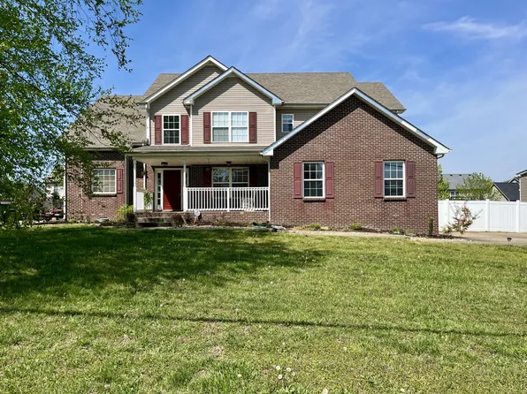 3156 Twelve Oaks Blvd, Clarksville, TN 37042