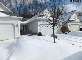 6887 Savannah Dr, North Ridgeville, OH 44039