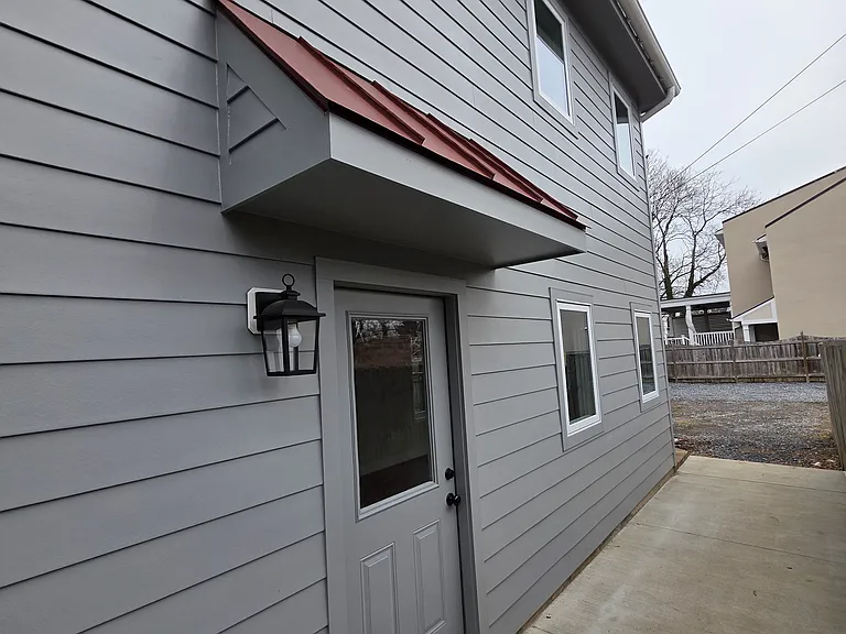 507 Caroline St #101 — Photo 4