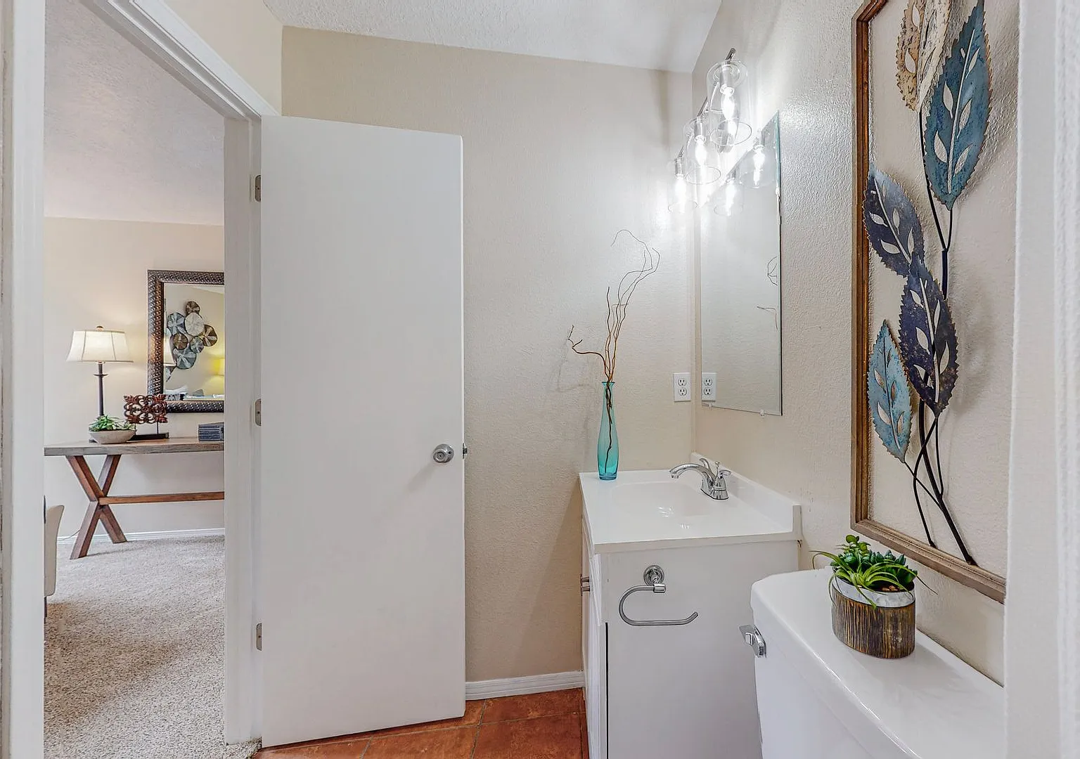 Nw Pueblo Style Th 3/Bd 2/Ba 2/Cg — Photo 4