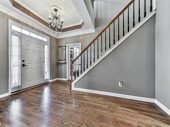 4th image of 130 Piedmont Ln