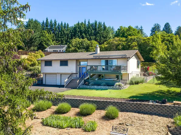 1314 Highcrest Dr, Medford, OR 97504