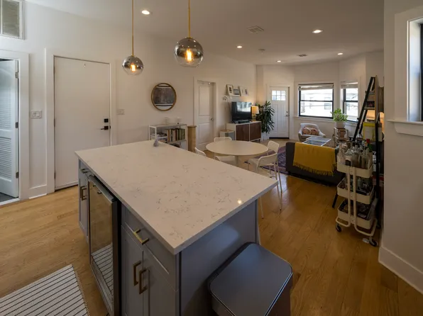 32 Charles Street image 9 of 25