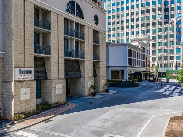 3040 Peachtree Rd NW Unit 208, Atlanta, GA 30305