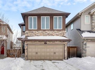 34 SW Nolancrest Rise NW, Calgary, AB T3R 0T2
