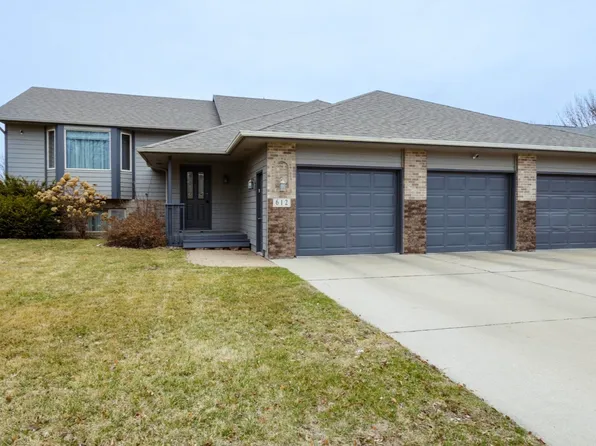 612 N Sandberg Dr, Sioux Falls, SD 57110