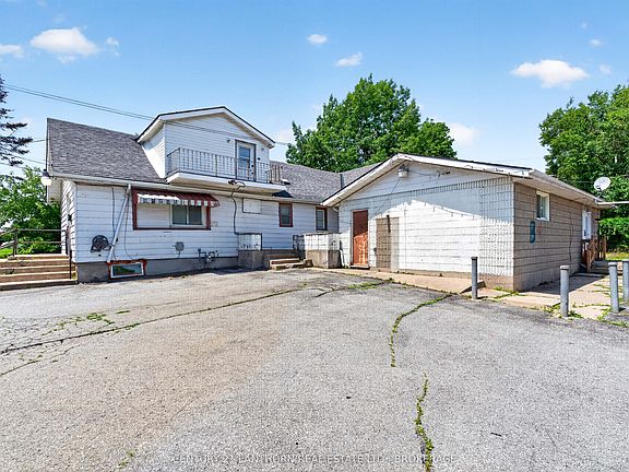 3rd image of 139 Drennan St