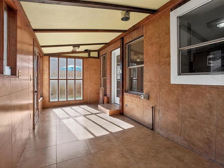 20615 Valley Wells Dr — Photo 43