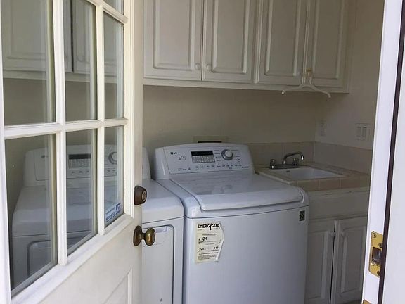 2nd image of 3966 Chamberer Dr